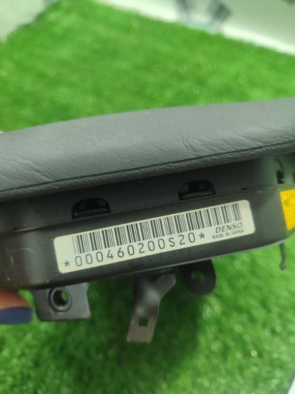 Подушка безопасности в руль TOYOTA Harrier MCU15/MCU15W