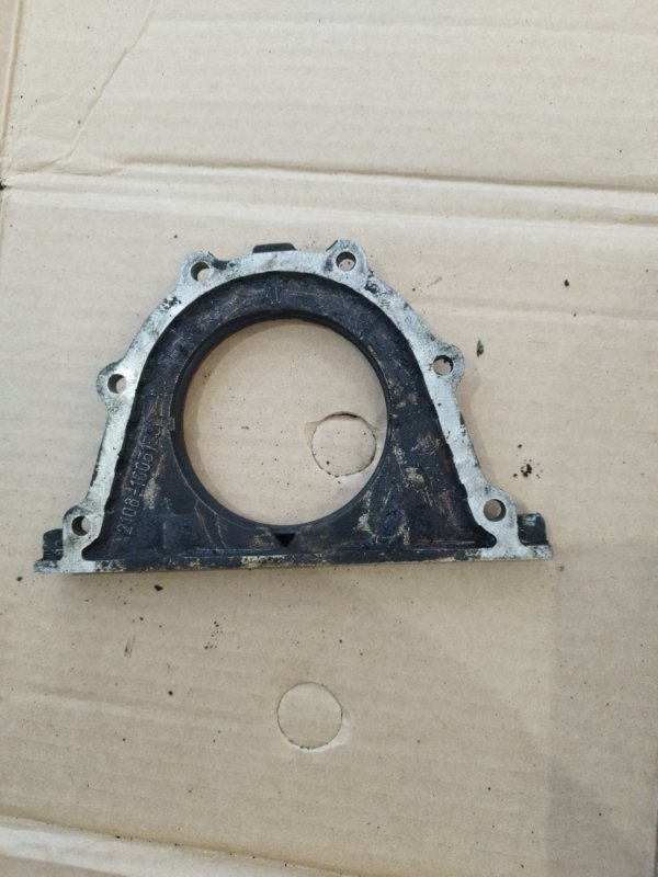 Крышка коленвала лада 21102 2002