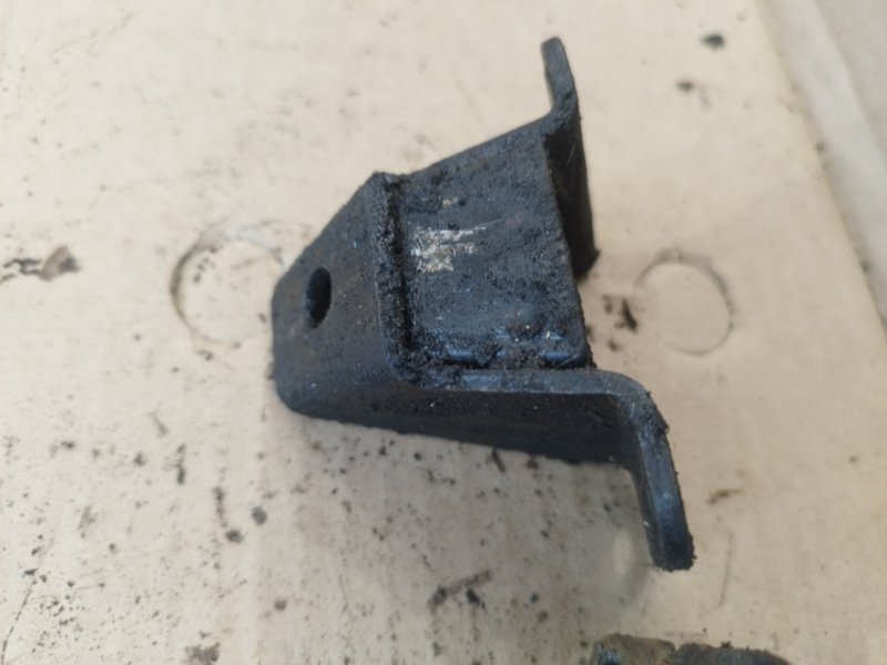 Кронштейн двигателя лада 2106 2106