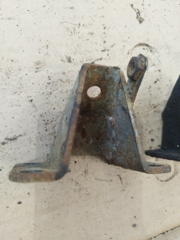 Кронштейн двигателя лада 2106 2106