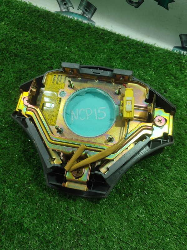 Подушка безопасности в руль TOYOTA Vitz