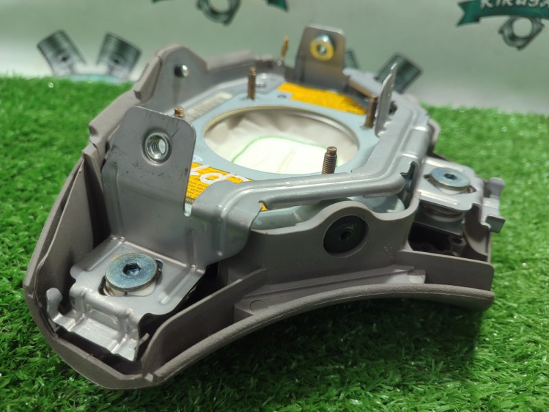 Подушка безопасности в руль TOYOTA PLATZ NCP12