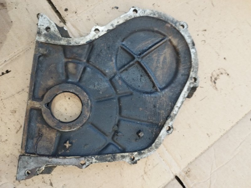 Крышка двигателя лада 2105 21053