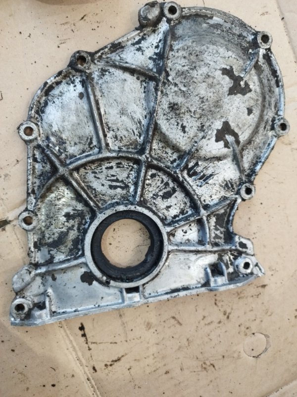 Крышка двигателя лада 2105 21053