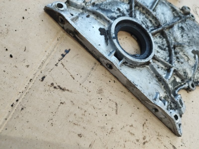 Крышка двигателя лада 2105 21053