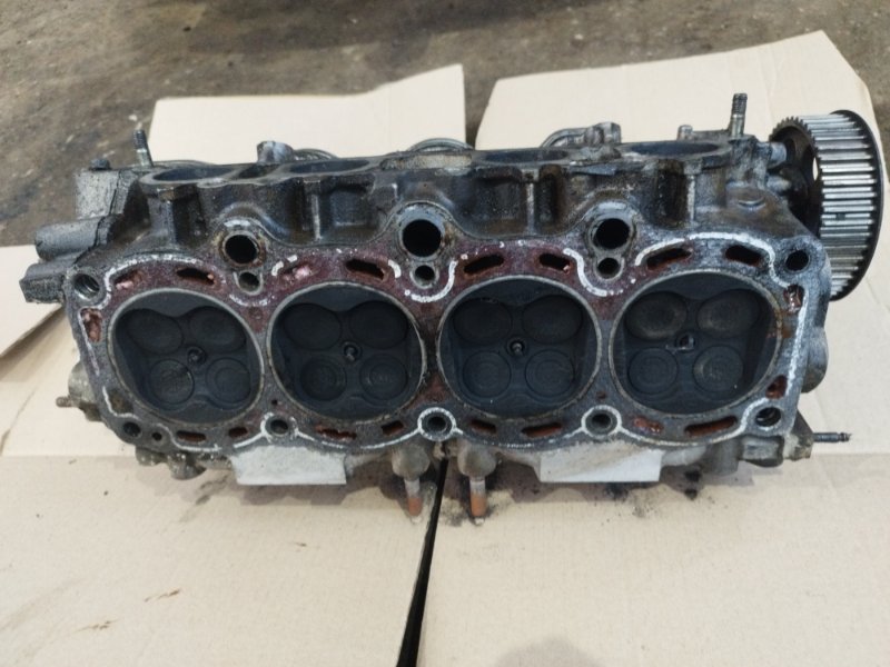 Головка блока цилиндров Toyota Carina 1989 st170