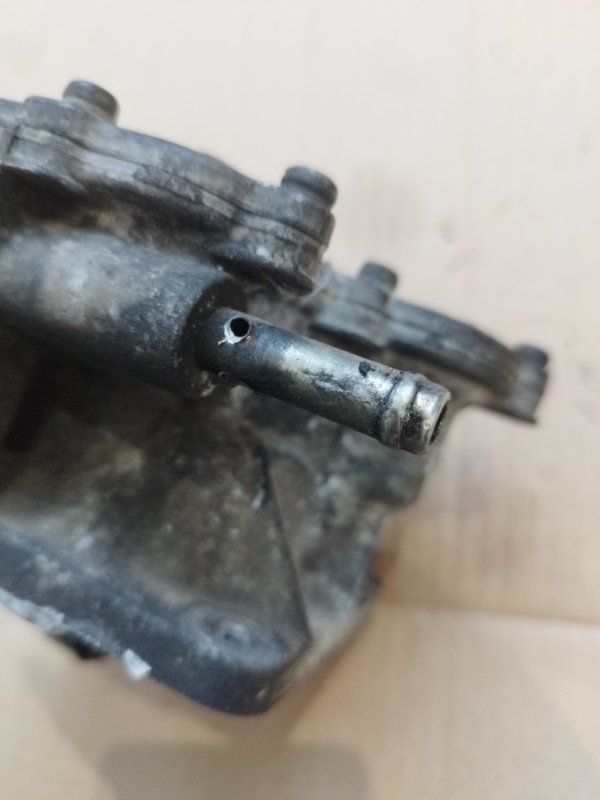 Вакуумный насос Toyota CORONA 1995 седан