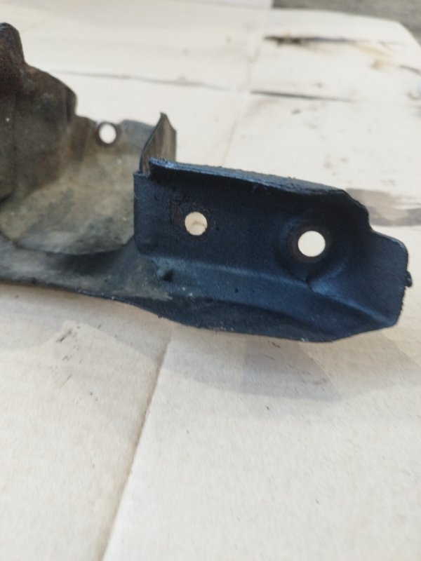 Кожух выпускного коллектора Toyota CORONA 1995 седан