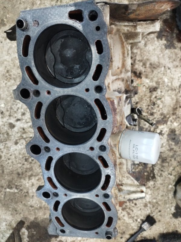 Блок цилиндров Toyota Carina 1989 st170