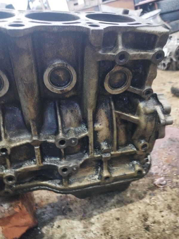 Блок цилиндров Toyota Carina 1989 st170