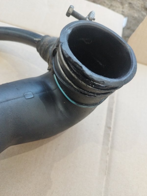 Патрубок воздушного фильтра Toyota CORONA 1995 седан