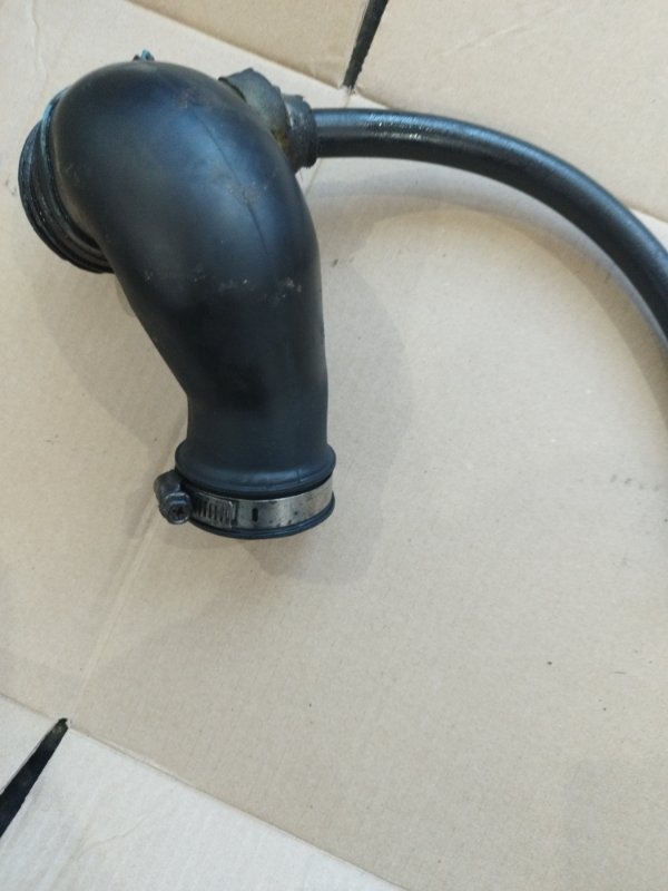 Патрубок воздушного фильтра Toyota CORONA 1995 седан