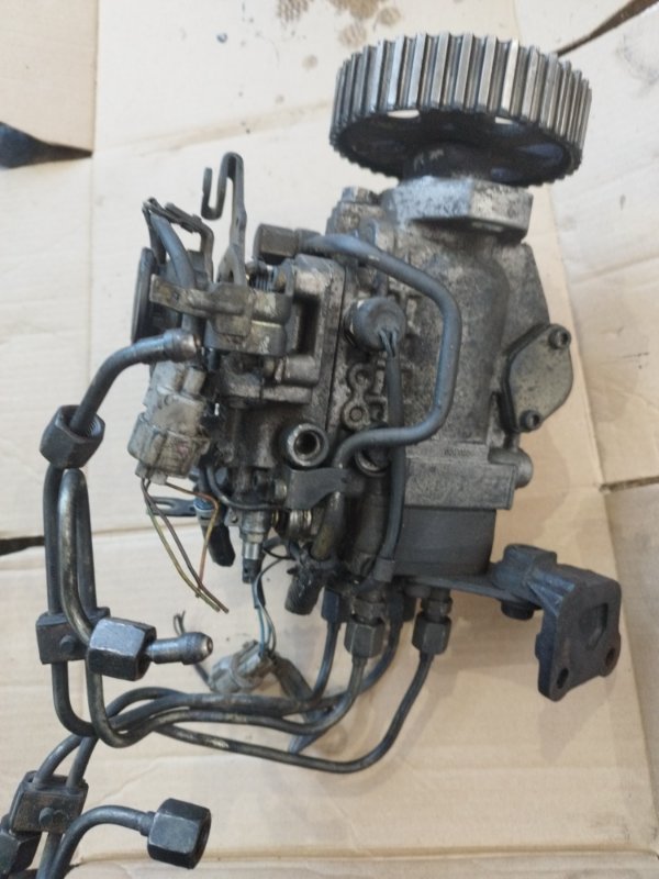 Топливный насос высокого давления Toyota CORONA 1995 седан