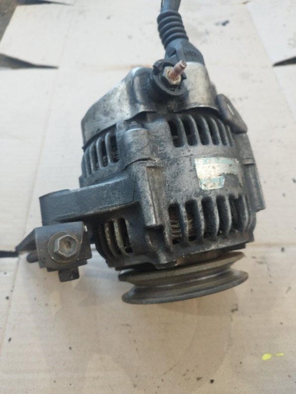 Генератор Toyota CORONA 1995 седан