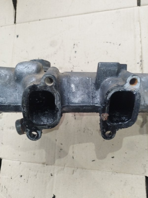 Коллектор впускной Toyota CORONA 1995 седан