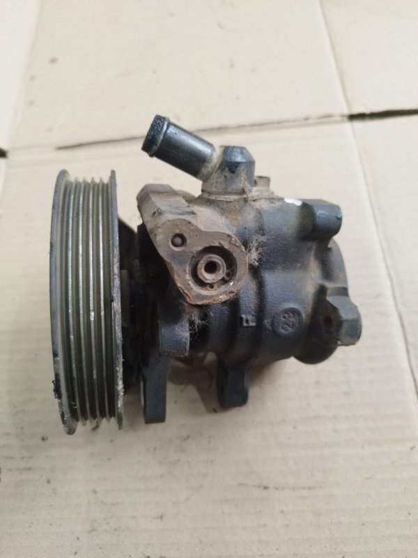 Насос гидроусилителя руля Toyota CORONA 1995 седан