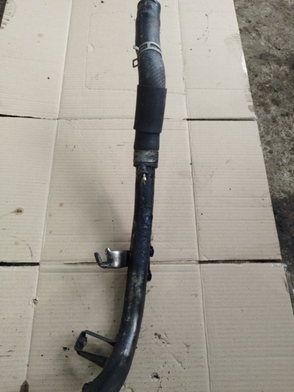 Трубка помпы Toyota CORONA 1995 седан