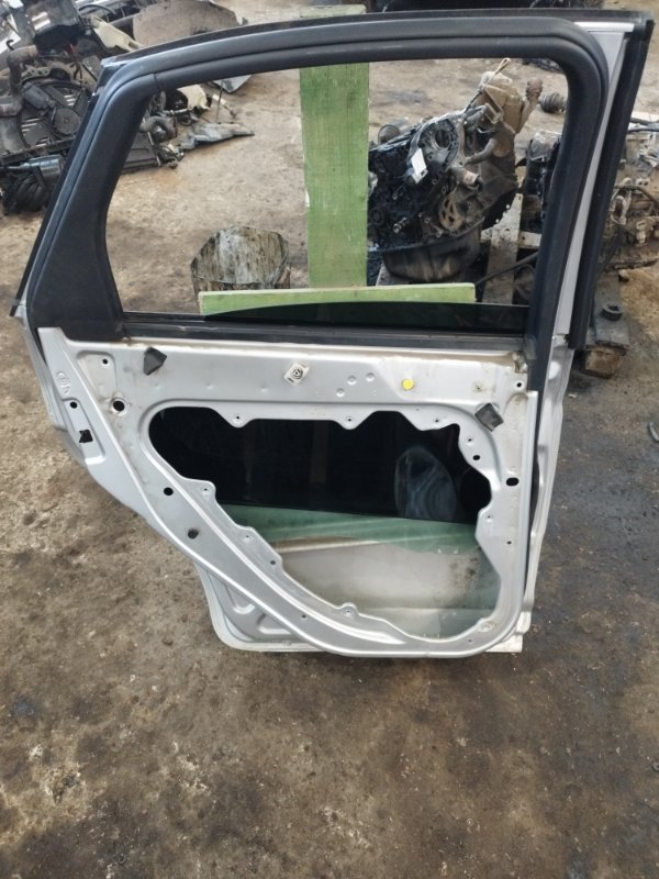 Дверь боковая Ford FOCUS 2