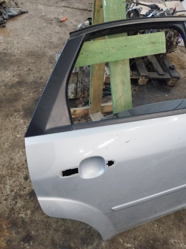 Дверь боковая Ford FOCUS 2
