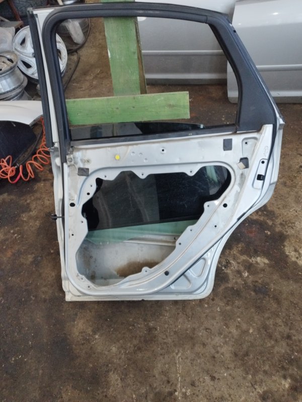 Дверь боковая Ford FOCUS 2