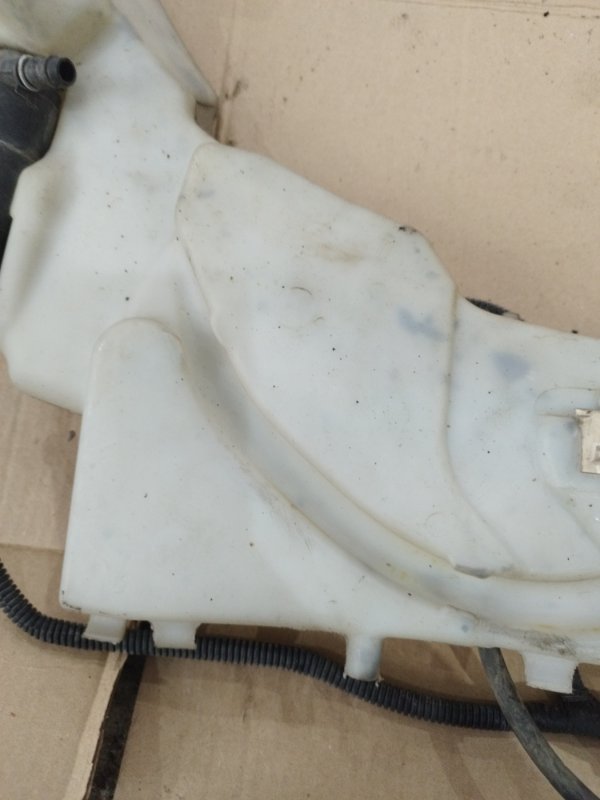 Бачок стеклоомывателя Ford FOCUS 2