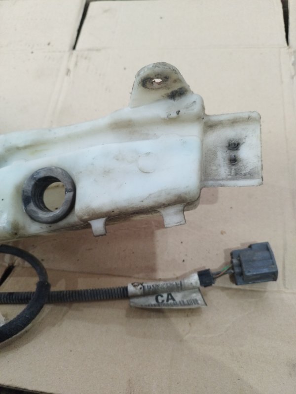 Бачок стеклоомывателя Ford FOCUS 2