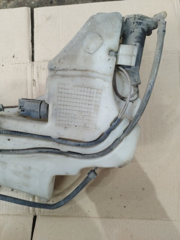 Бачок стеклоомывателя Ford FOCUS 2