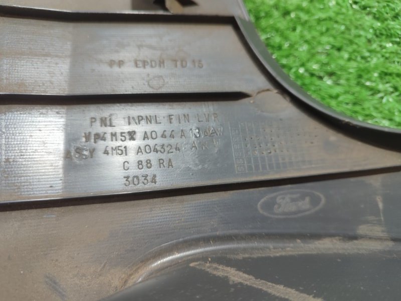 Накладка на торпедо Ford FOCUS 2