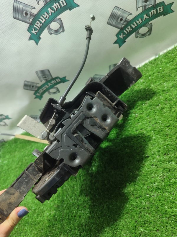 Замок боковой двери Ford FOCUS 2