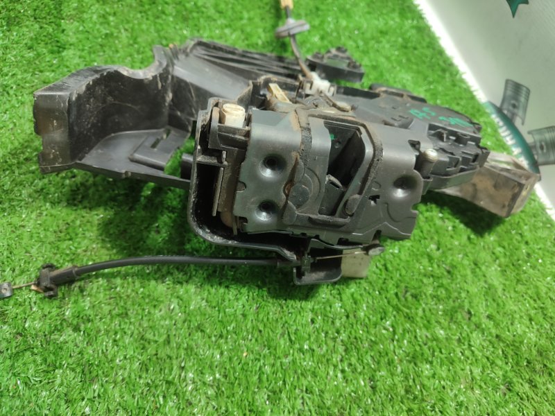 Замок боковой двери Ford FOCUS 2