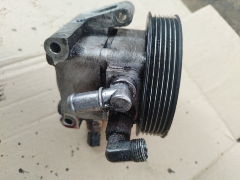 Насос гидроусилителя руля Ford FOCUS 2