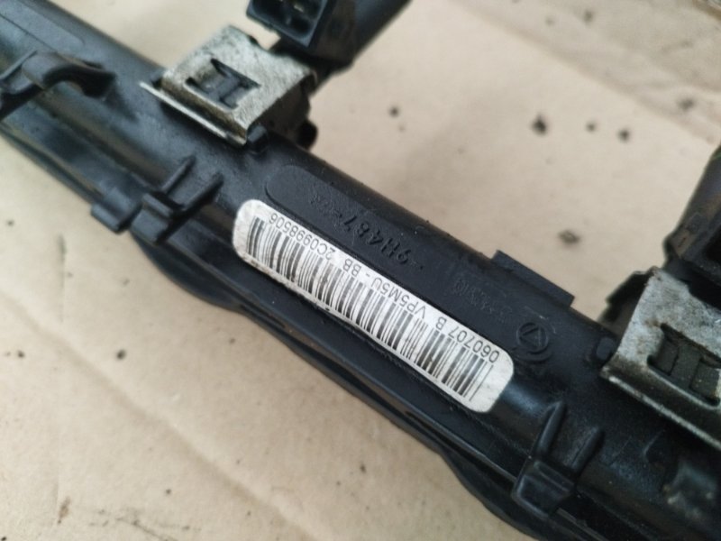 Топливная рейка Ford FOCUS 2