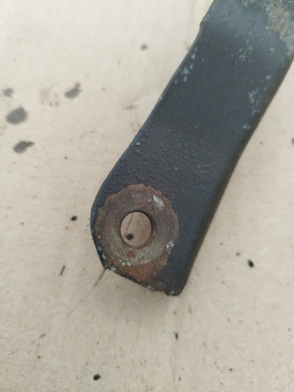 Кронштейн генератора Toyota Carina 1989 st170