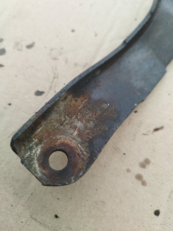 Кронштейн генератора Toyota Carina 1989 st170