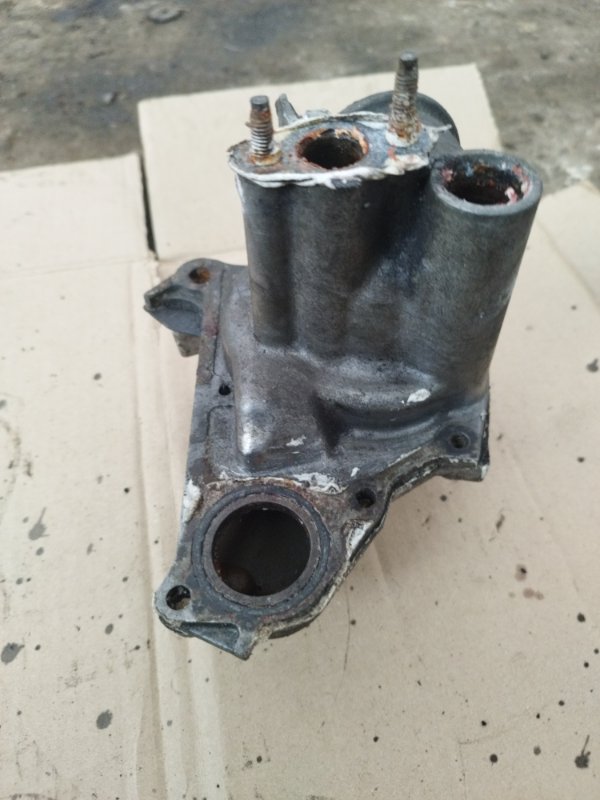 Помпа Toyota Carina 1989 st170