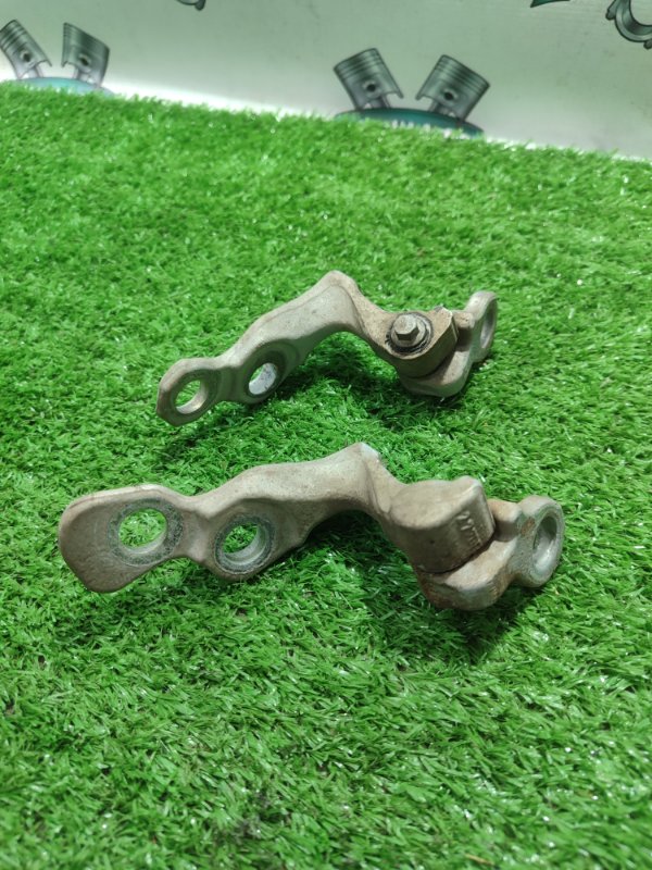 Петля двери Ford FOCUS 2