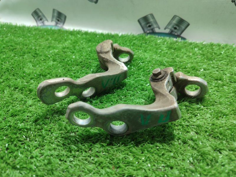 Петля двери Ford FOCUS 2