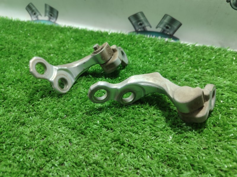 Петля двери Ford FOCUS 2