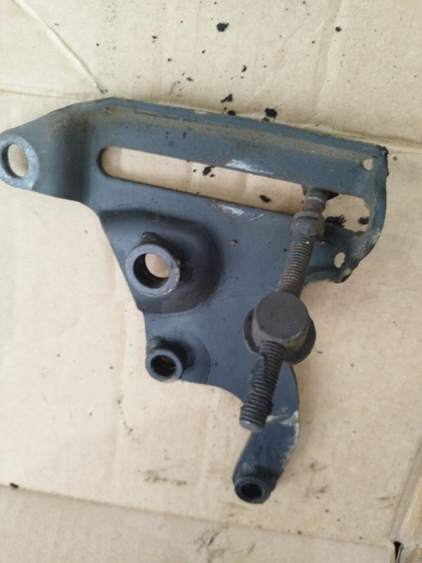 Кронштейн генератора Toyota CORONA 1995 седан