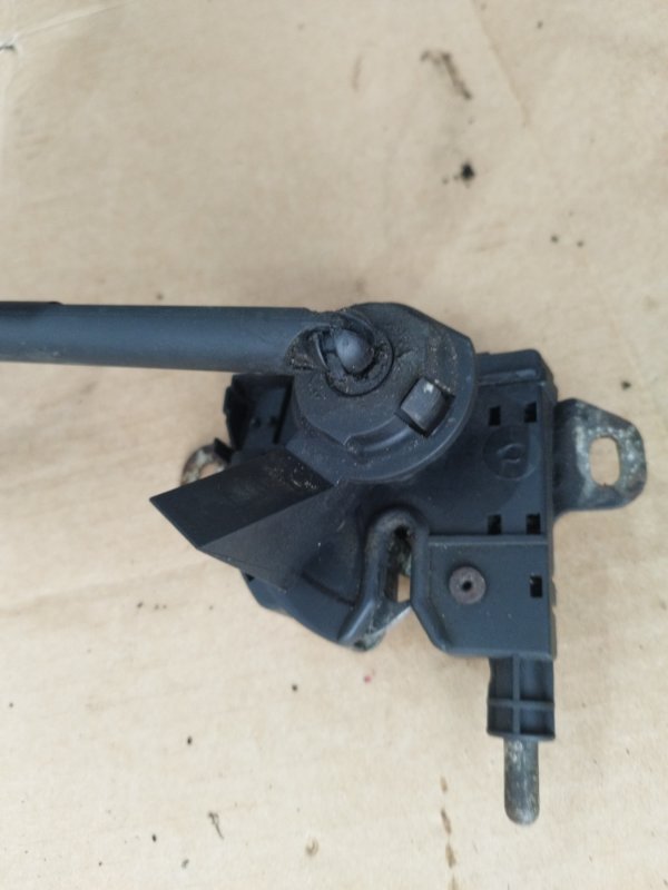 Замок капота Ford FOCUS 2