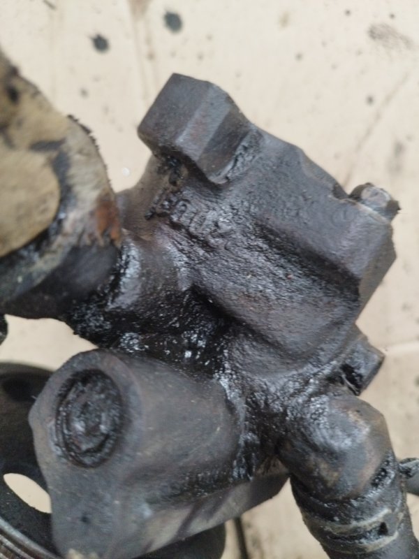 Насос гидроусилителя руля Toyota Carina 1989 st170