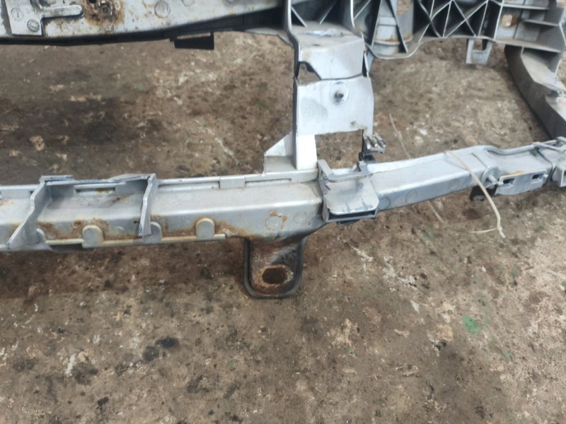 Рамка радиатора Ford FOCUS 2