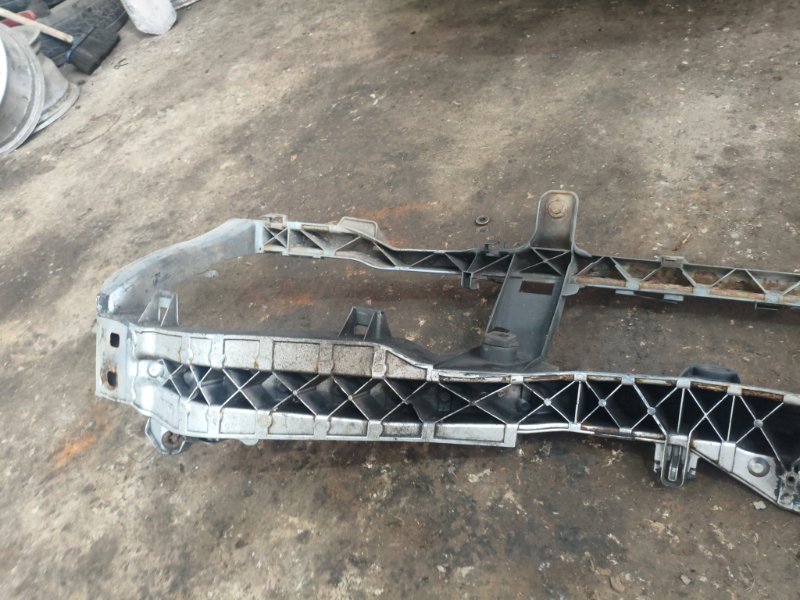 Рамка радиатора Ford FOCUS 2