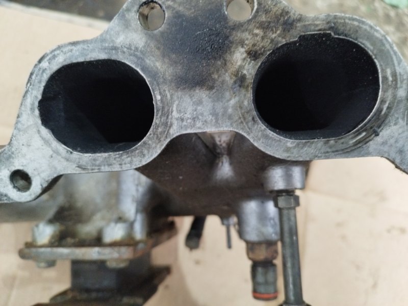 Коллектор впускной Toyota Carina 1989 st170