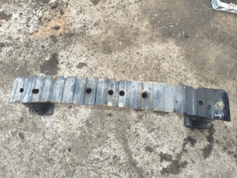 Усилитель бампера Ford FOCUS 2