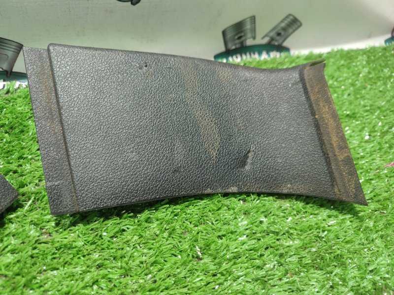 Обшивка багажника Ford FOCUS 2