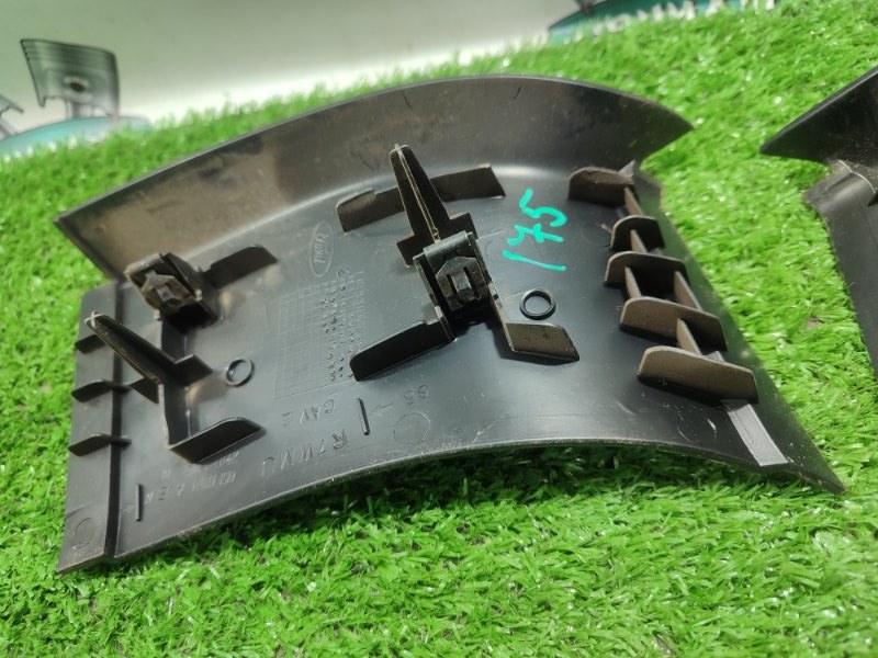 Обшивка багажника Ford FOCUS 2