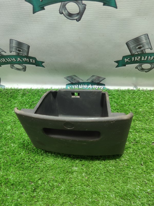 Бардачок Ford FOCUS 2