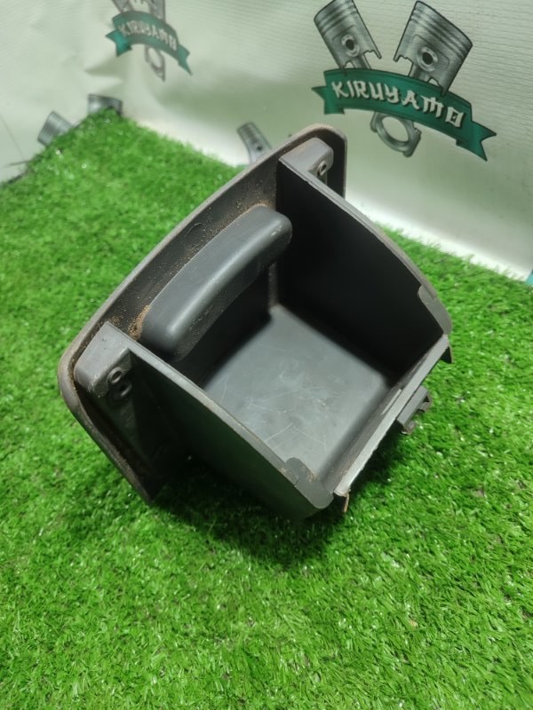 Бардачок Ford FOCUS 2