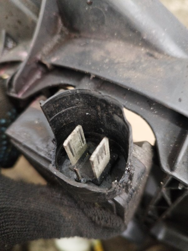 Диффузор радиатора Ford FOCUS 2